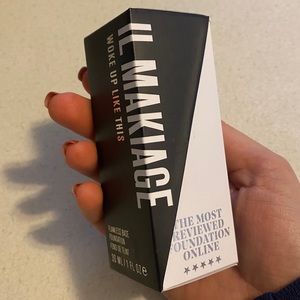 IL Makiage Foundation